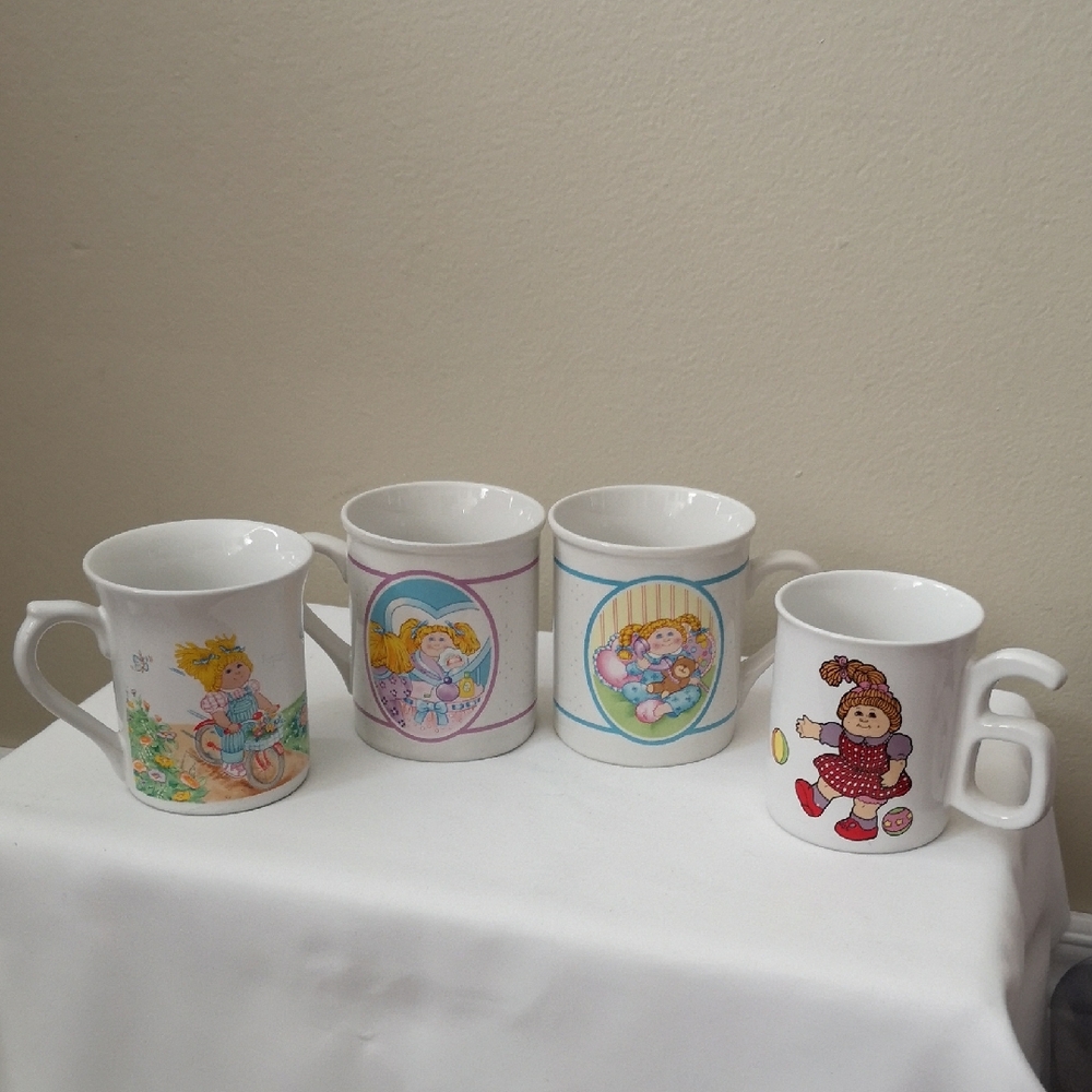 Set of Four Vintage Original Cabbage Patch Kids Mugs 1984 & 1985 Japan in EUC